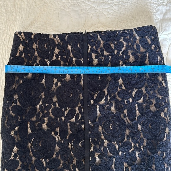 Pencil Skirt for the office - Picture 2 of 4